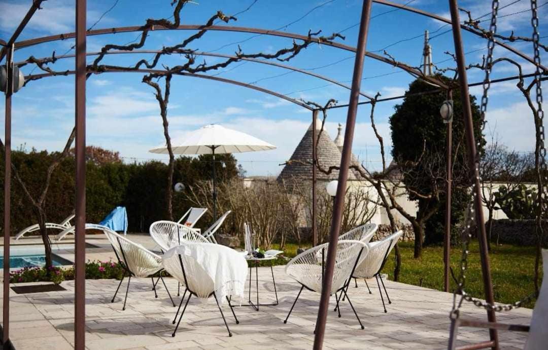 Trulli Azzalema With Exclusive Pool Vila Brindisi Exterior foto